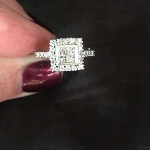 White gold and diamond ring